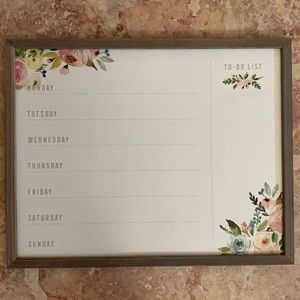 Ready-to-hang weekly calendar!!